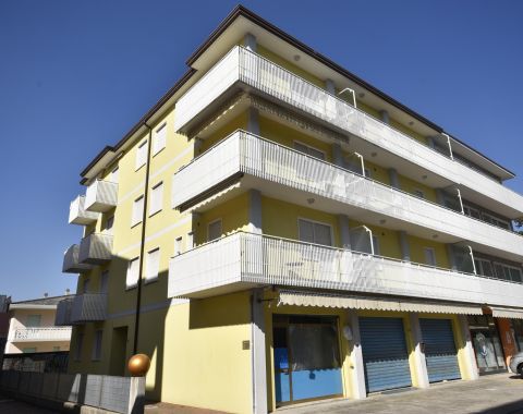 CONDOMINIO LEA