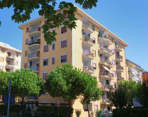 CONDOMINIO GIULIANA